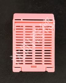 China Tejido rosado que integra los compartimientos multi de los casetes para los materiales consumibles del laboratorio del hospital proveedor
